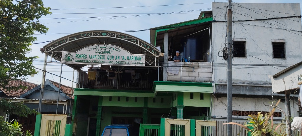 Pondok Pesantren Al-Karimah
